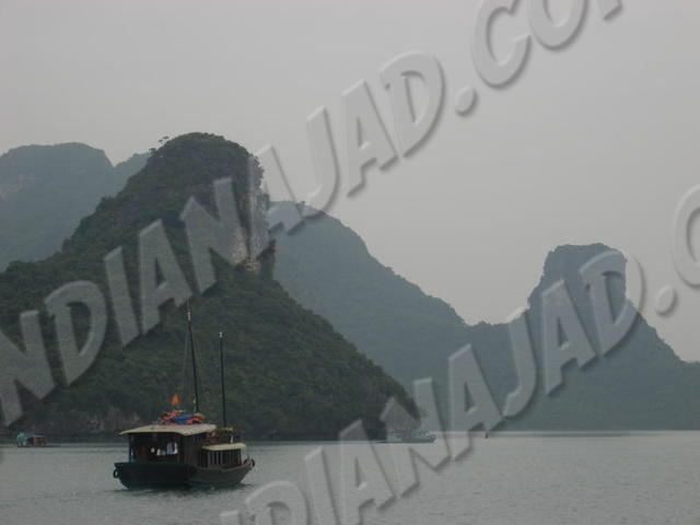 Baie d'Along
