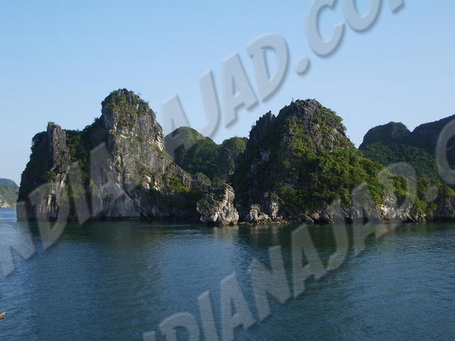 Baie d'Along